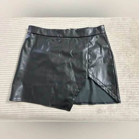 Faux Leather Asymmetrical Skirt - Picture 2 of 4